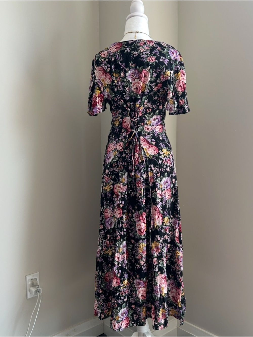 Source Unknown Black Floral Maxi Dress - Picture 2 of 7